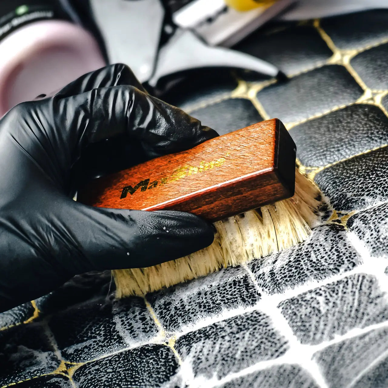 Mini Boar Hair MaxShine Leather & Textile Cleaning Brush