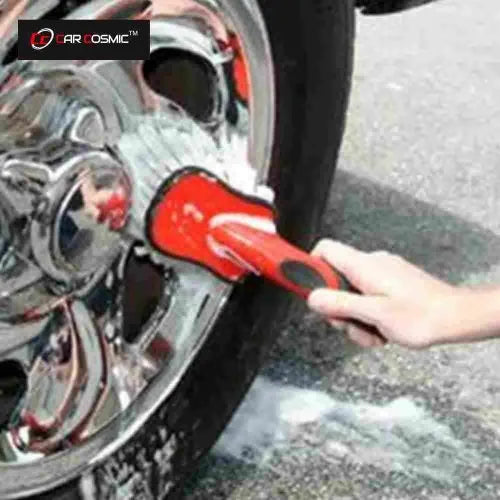 Fender, Tire and Wheel Well Brush Set of 3 With non-slip material