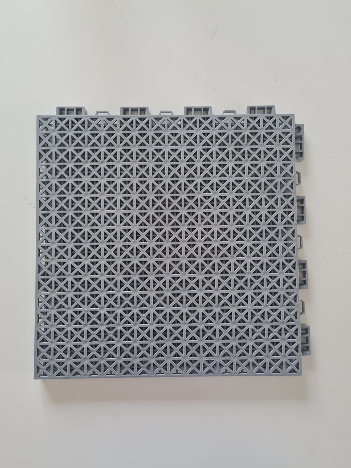 Heavy Duty Interlocking Plastic Floor Tiles for Car Detailing Studio ( 1ft x 1ft ) T (15.9mm)